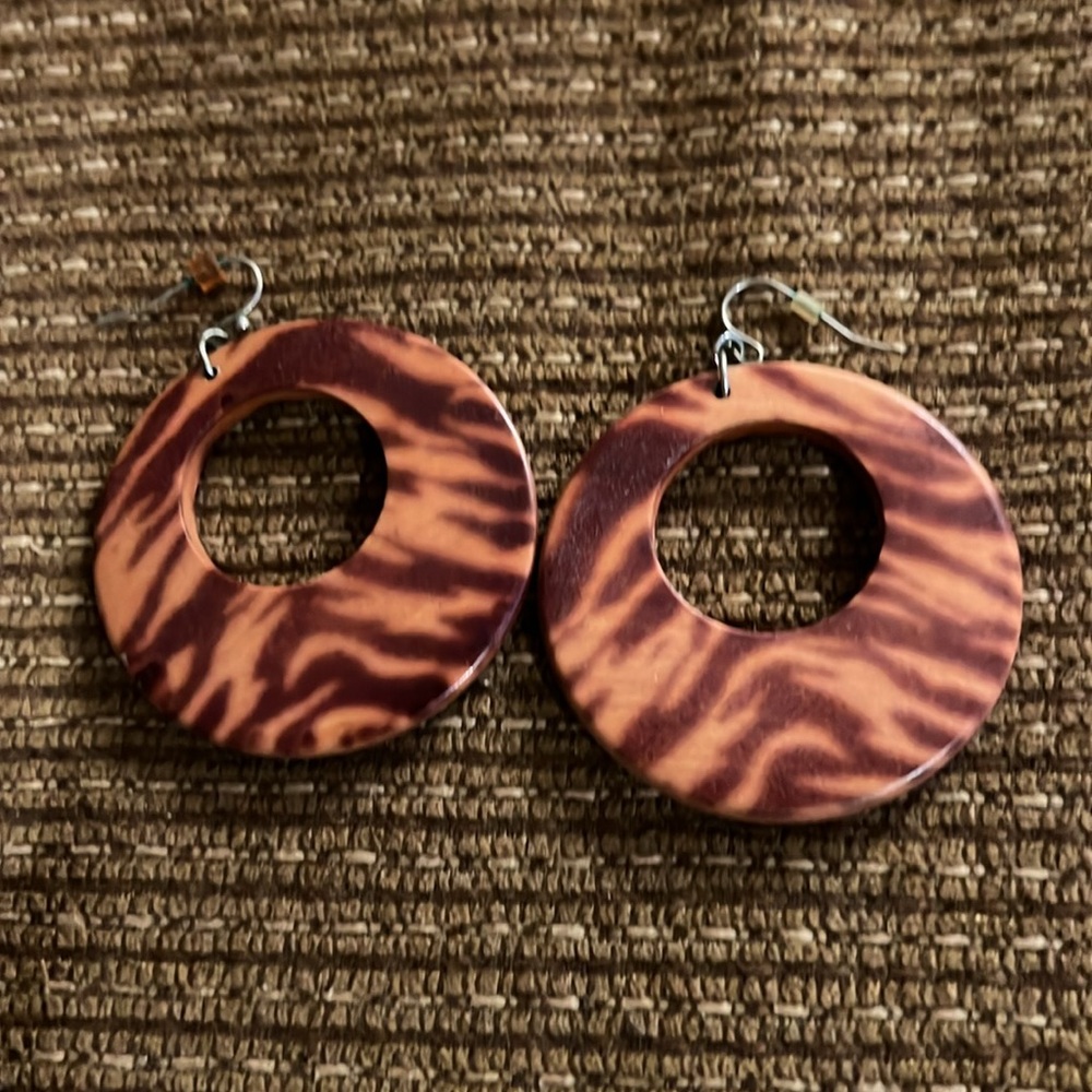 Cute, Fun Earring Bundle - Picture 4 of 6